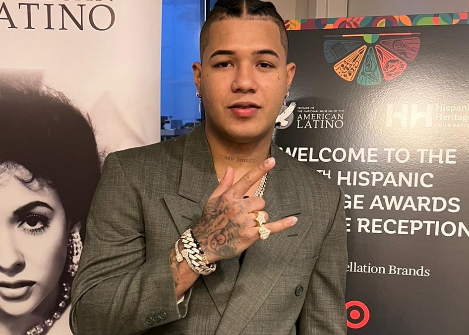 Boza presume sus cinco millones de vistas en '¿Qué Prefieres?' Día a Día